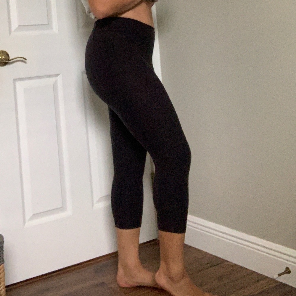 All Black Authentic Nike Mid-Rise, Leggings 🖤🖤